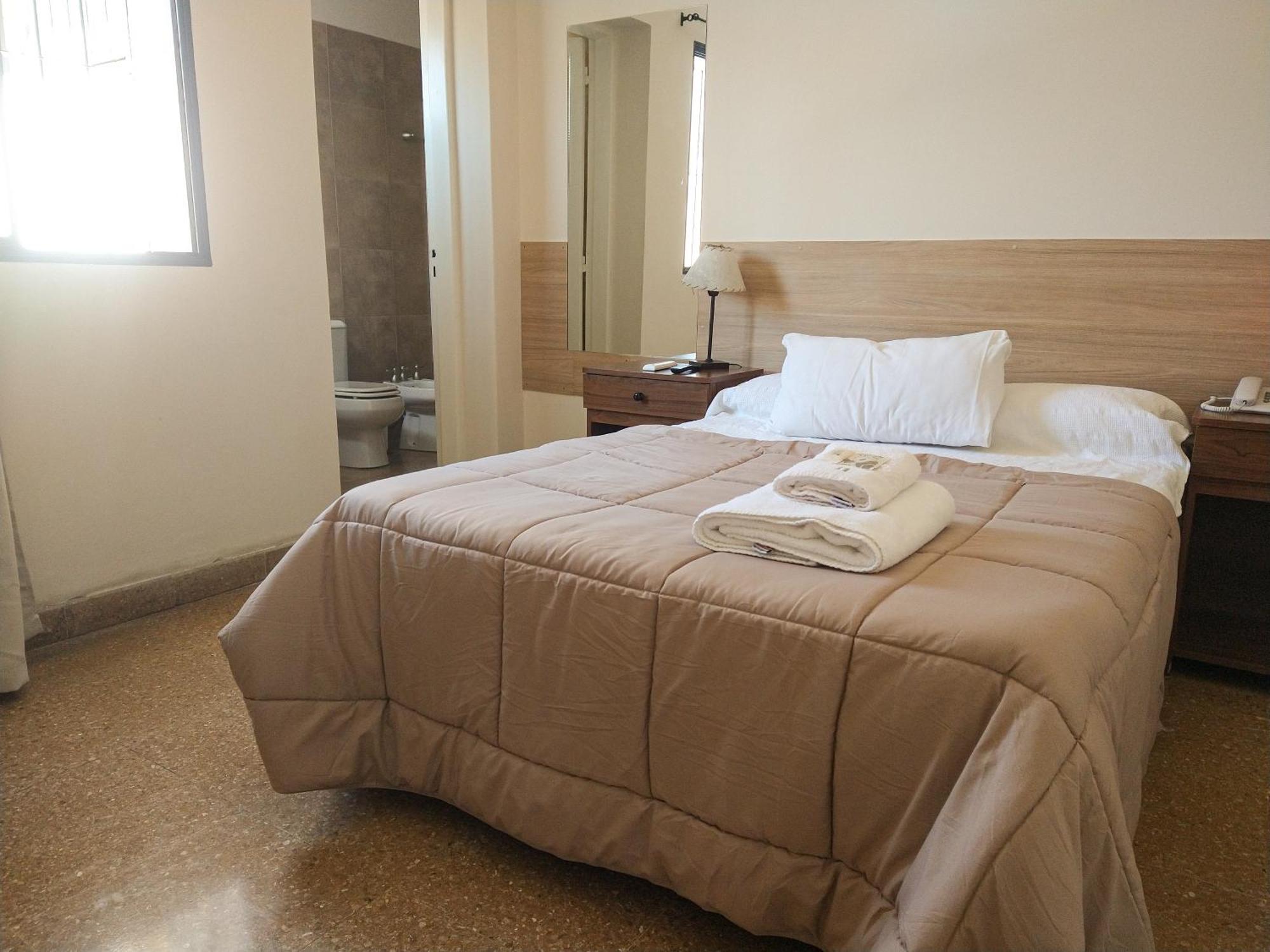 Gs Hotel 萨尔塔 外观 照片